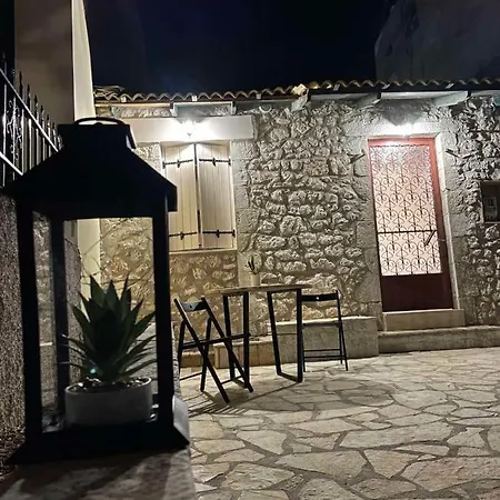 Alekos Stone House 2br Private Parking Holiday home Karia (Lefkada)
