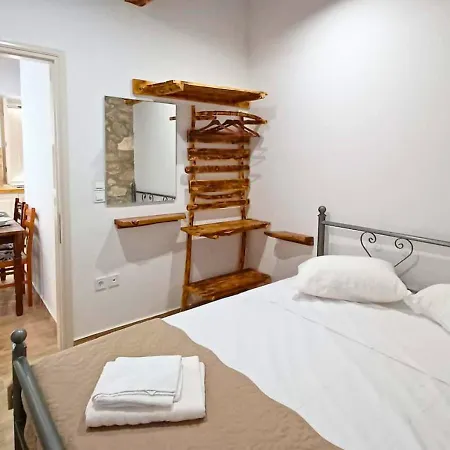 Holiday home Alekos Stone 2 Bedroom Home Near City-Center Karya Karia (Lefkada)