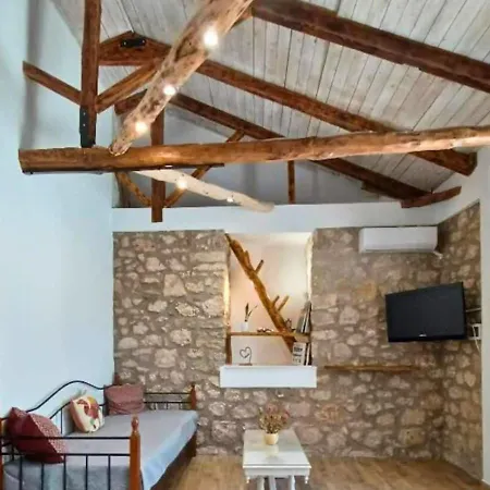 Holiday home Alekos Stone 2 Bedroom Home Near City-Center Karya