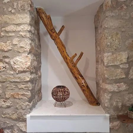 בית נופש Alekos Cozy Stone 2br Karya Center Kariá