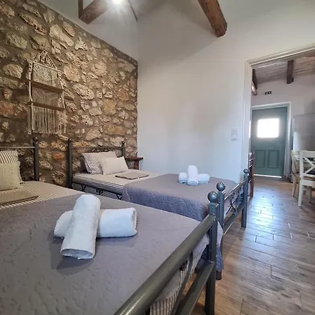 Alekos Cozy Stone 2br Karya Center בית נופש *