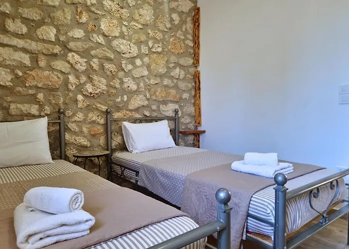 Alekos Cozy Stone 2br Karya Center Dom wakacyjny