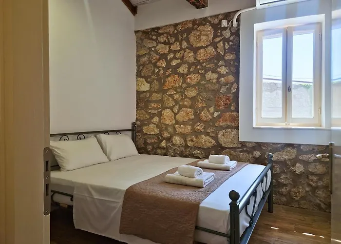 Alekos Cozy Stone 2br Karya Center Dom wakacyjny